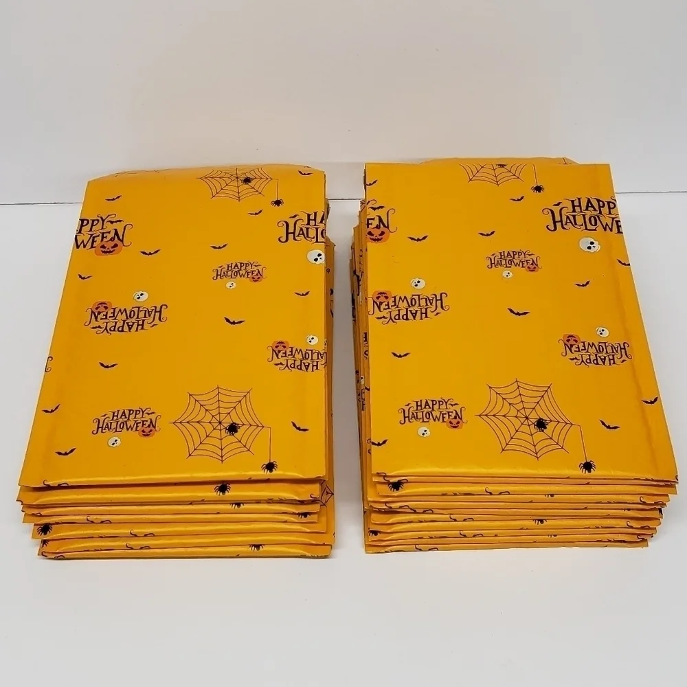 21 Happy Halloween 5x7 Padded Bubble Mailers